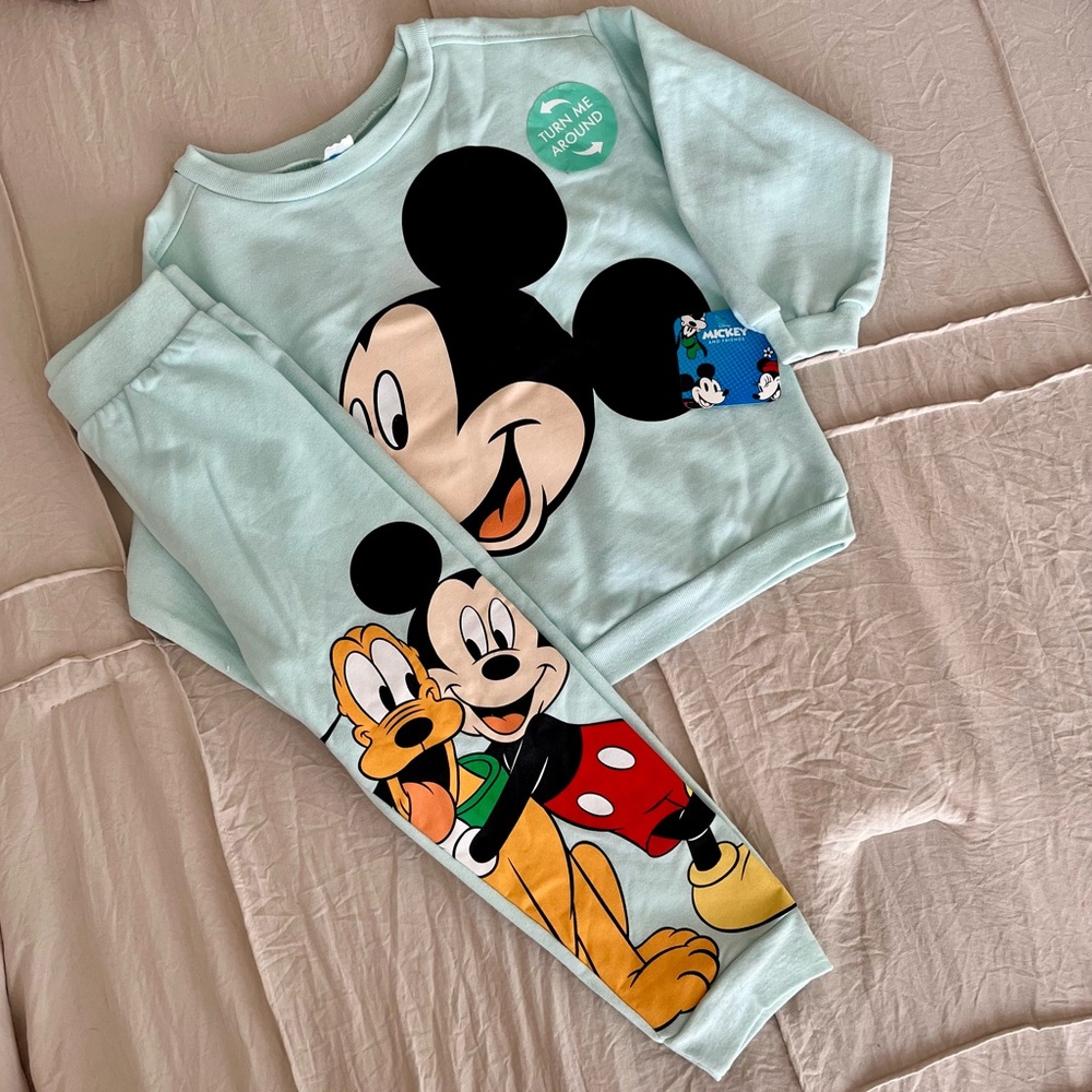 Disney Mint Green Mickey and Pluto 2-pieces set NEW WITH TAGS